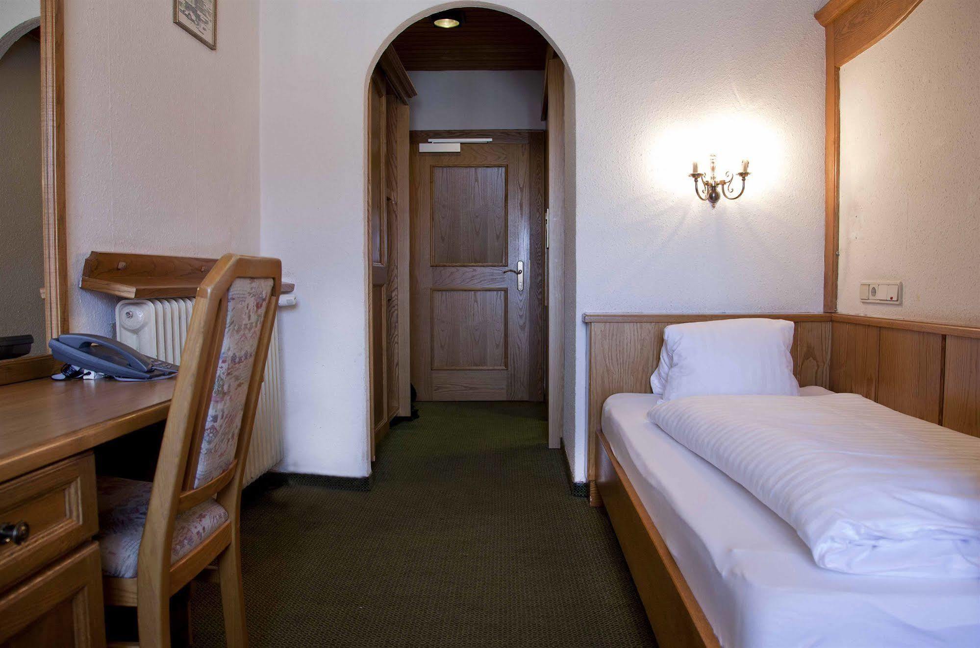 Hotel Altpradl Innsbruck Eksteriør bilde